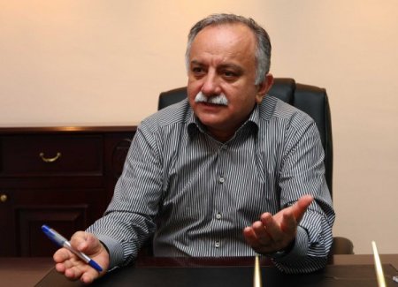 Bayraklı Belediye Başkanı Karabağ, Temizlik İşleri Müdürü'nün Darp Edilmesini Kınadı