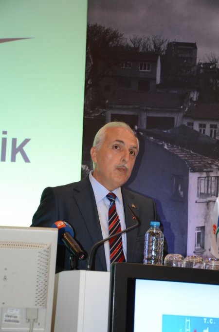 Bayraktar: Kentsel dönüşüme 5 Ekim’de Esenler’de start vereceğiz