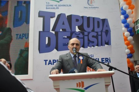 Bayraktar: Kentsel dönüşümü halkımız yapacak