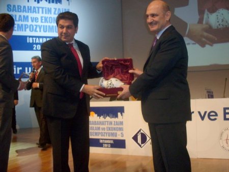 Bayraktar’dan çok katlı bina cevabı: Dar gelirlinin ihtiyacına cevap verilmeli