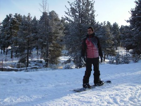 Bayraktepe Kayak Merkezi'nde Kar Sevinci