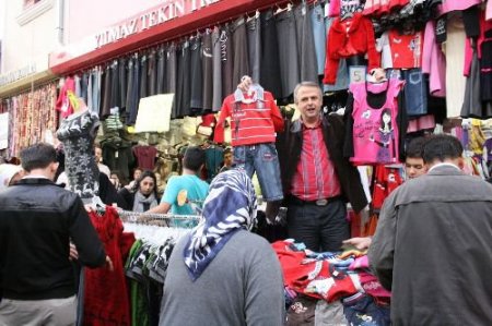 Bayram Alışverişi En Çok Çocukları Sevindiriyor
