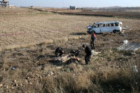 Bayram Alışverişine Gidenleri Taşıyan Minibüs Takla Attı: 8 Ölü, 14 Yaralı