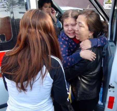 Bayrama giden çocuklar kaza yaptı: 8 yaralı