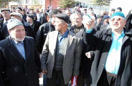 Baz İstasyonu İstemeyen Mahalle Sakinleri Eylem Yaptı