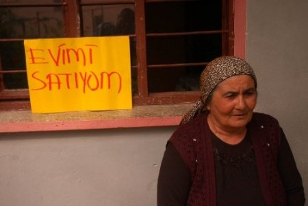Baz istasyonuna tepki olsun diye evlerini satıyorlar