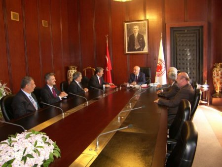 BBP, temsili referandumun sonuçlarını TBMM Başkanı Çiçek'e teslim etti