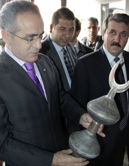 Bbp Genel Başkanı Topçu: Danıştay Çağ Dışı Bağnaz Bir Karar Verdi