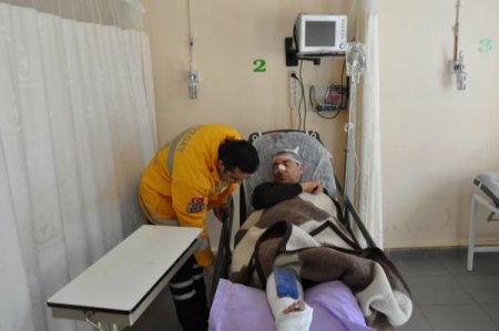 BDP Ağrı Milletvekili Aksoy, trafik kazasında yaralandı