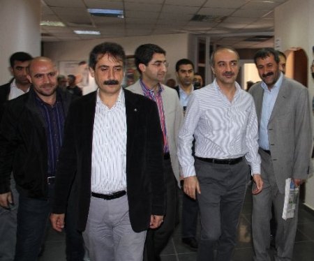 BDP İl Başkanlığı'nda Yılmaz Erdoğan'dan 'akil' espri: Estağfirullah