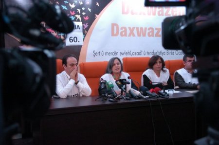 BDP milletvekilleri dönüşümsüz açlık grevine başladıklarını açıkladı