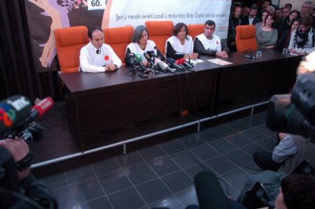 BDP milletvekilleri dönüşümsüz açlık grevine başladıklarını açıkladı