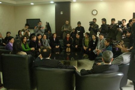 Bdp'li Belediye Başkanları, Koltuklarını Kadınlara Devretti