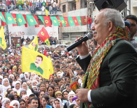BDP’li Bozlak: Demokratik siyaset alanına hoş geldin PKK