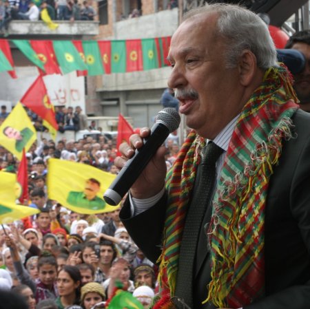 BDP’li Bozlak: Demokratik siyaset alanına hoş geldin PKK