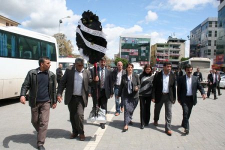 Bdp'li Buldan, Eylemcilere Polis Megafonu İle Seslendi