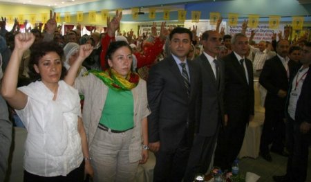 Bdp'li Demirtaş'tan Başbakan'a 'Savaş Baronu' Cevabı
