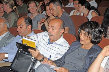 Bdp’li Geylani: Assalar Assalar Apo’nun Paltosunu Asarlar