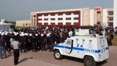 BDP’li Tuğluk provokasyon uyarısında bulundu