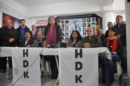 BDP'li Tuncel: Bütün partilerin, yeni anayasa sürecine dahil olmaları gerekiyor