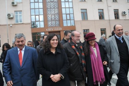 BDP'li Tuncel: Bütün partilerin, yeni anayasa sürecine dahil olmaları gerekiyor
