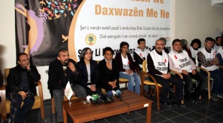 BDP'li vekiller de açlık grevini bıraktı