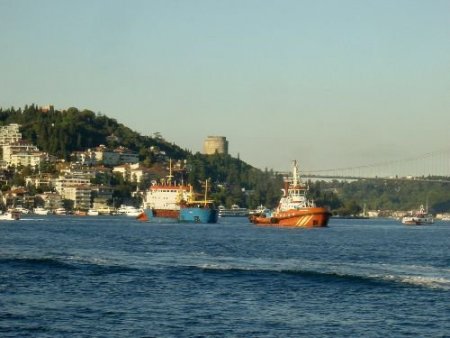 Bebek Koyuna Sürüklenen Yük Gemisi Korkulu Anlar Yaşattı