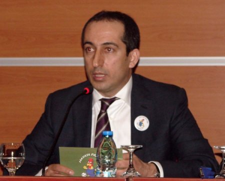 ‘Bedavacı mafya taraftarlar, spor kulüplerini tehdit ediyor’