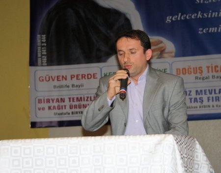 Bediüzzaman sevgisi, salona sığmadı