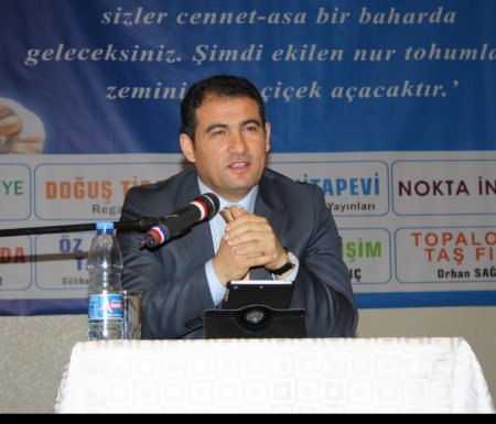 Bediüzzaman sevgisi, salona sığmadı