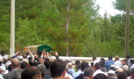 Bediüzzaman'ın talebelerinden Ergünal, son yolculuğuna dualarla uğurlandı