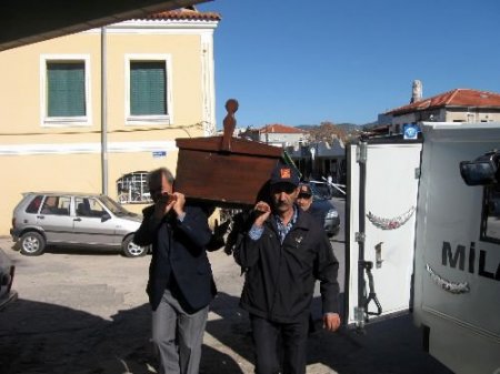 Bekçilik Yaptığı Boş Binada Ölüsü Bulunan Kore Gazisi Defnedildi