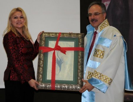 Bekdemir: Üniversitemizde her şey hayırsever işadamları tarafından oluşturuldu