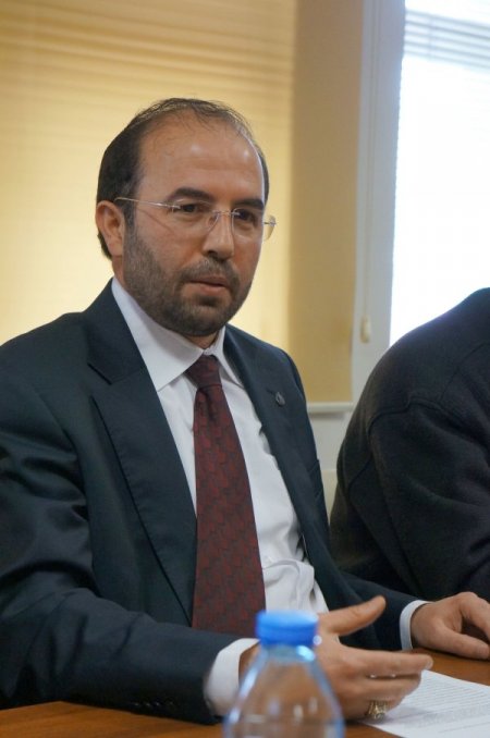 Bekmez: Palandöken, 5 yıldızlı otellerden kurtarılmalı