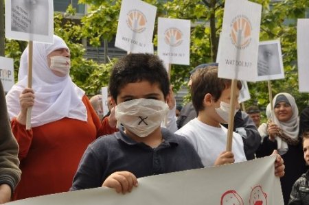 Belçika'da anaokulu öğrencilerine cinsel taciz, velileri sokağa döktü