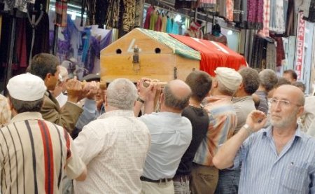 Belçika'da Öldürülen Türk, Memleketi Afyonkarahisar'da Toprağa Verildi