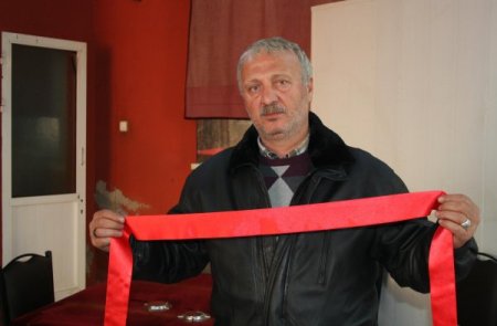 Belçika'daki kızının düğününe gitmek için Başbakan'a mektup yazdı