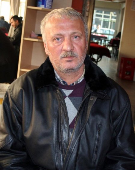 Belçika'daki kızının düğününe gitmek için Başbakan'a mektup yazdı