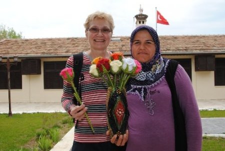 Belçikalı folklorcu Denoz: Kültür, ülkeler arası dostluk köprüsü kurduruyor