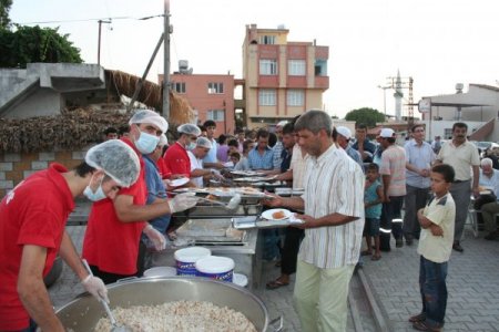Belde Halkı İle İftarda Buluştu