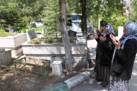 Belediye, kandil simidi dağıttı