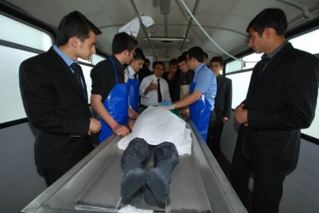 Belediye, Öğrencilere Uygulamalı Gassallık Eğitimi Verdi