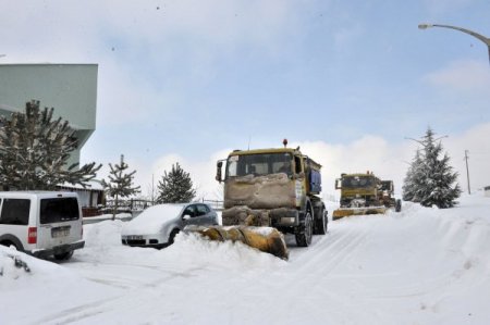 Belediye, Trafiğe Tedbirsiz Çıkılmasından Şikayetçi