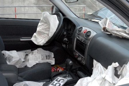 Belediye Başkanı, Takla Atan Araçtan Haya Yastığı Sayesinde Yara Almadan Kurtuldu