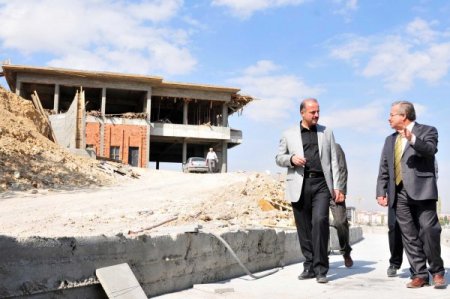 Belediye Başkanı Akgül, inşaat alanlarını yerinde inceledi
