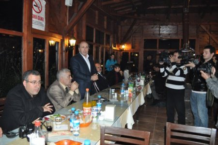 Belediye Başkanı Ok, Gazetecilerle Yemekte Buluştu