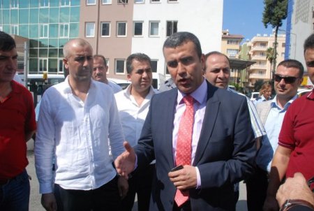 Belediye başkanı otoparkçılardan şikayetçi oldu