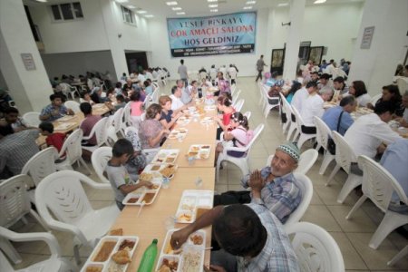 Belediye Başkanı Savaş Orucunu Antakyalılarla Açıyor