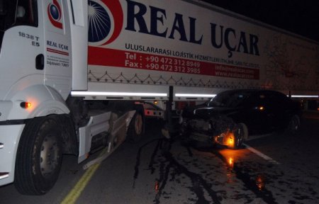 Belediye başkanı ve 3 kişi kazada yaralandı