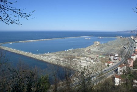 Belediye başkanları tersane alanının lojistik merkez olmasını istiyor